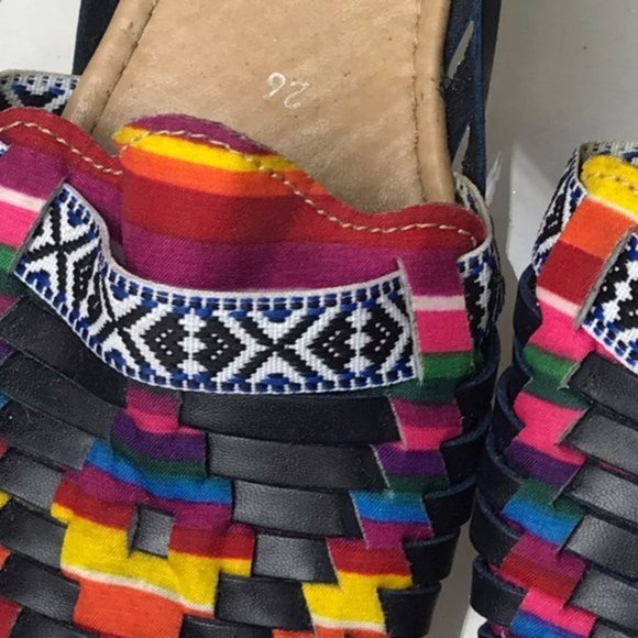 Sandy Exclusivas Rainbow Mexican Huaraches - Picture 5 of 9